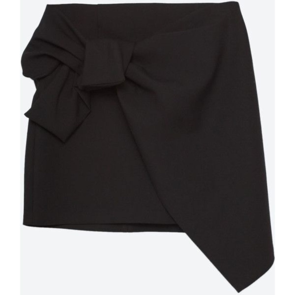 Zara mini skirt with knot